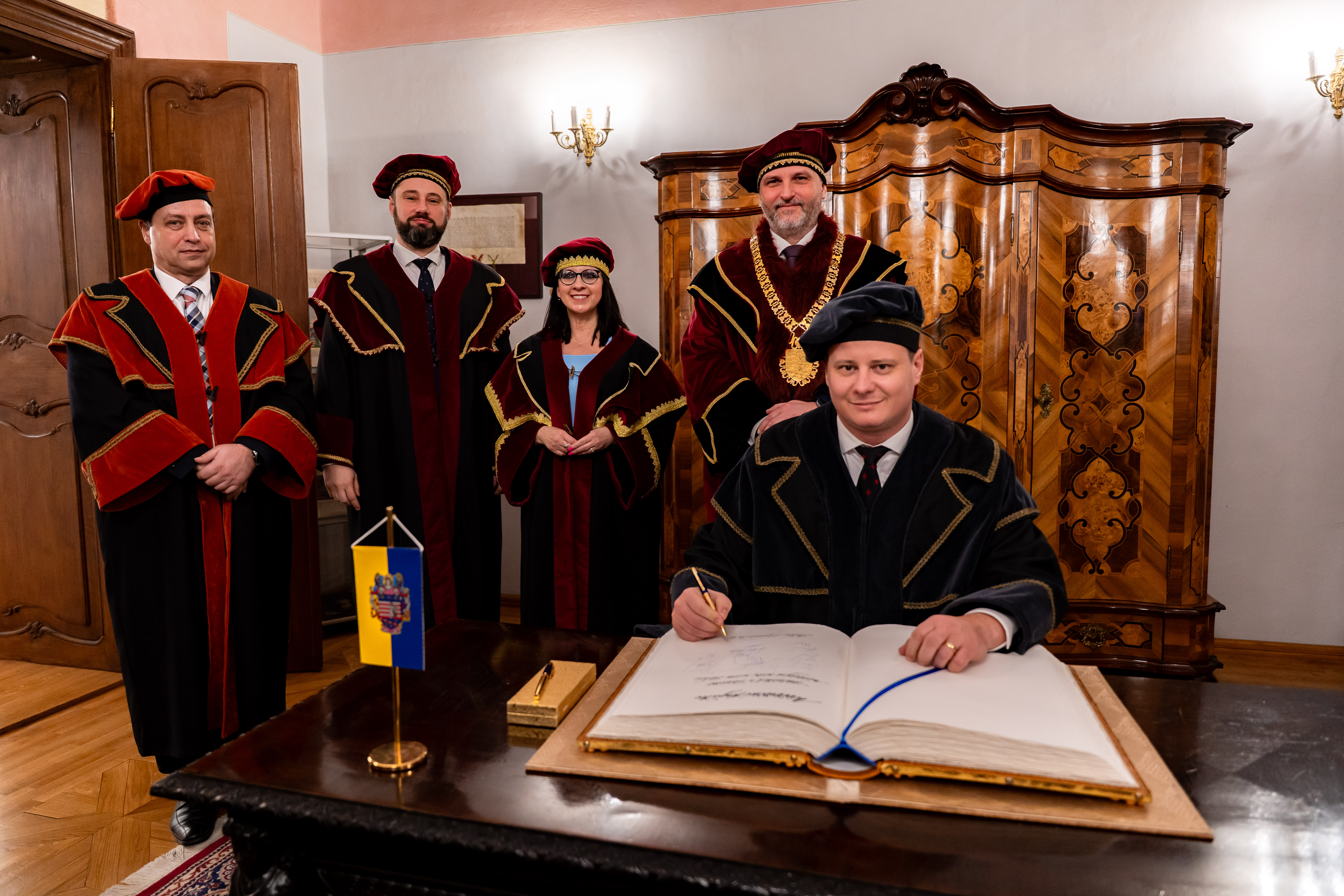  prijatie starostov Mestskych casti v Kosiciach.-81